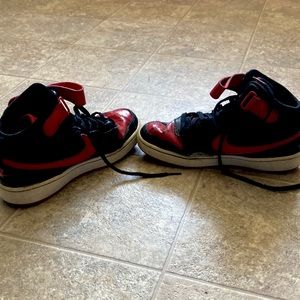Nike shoes, size 7Y
